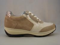 Wembley Off White